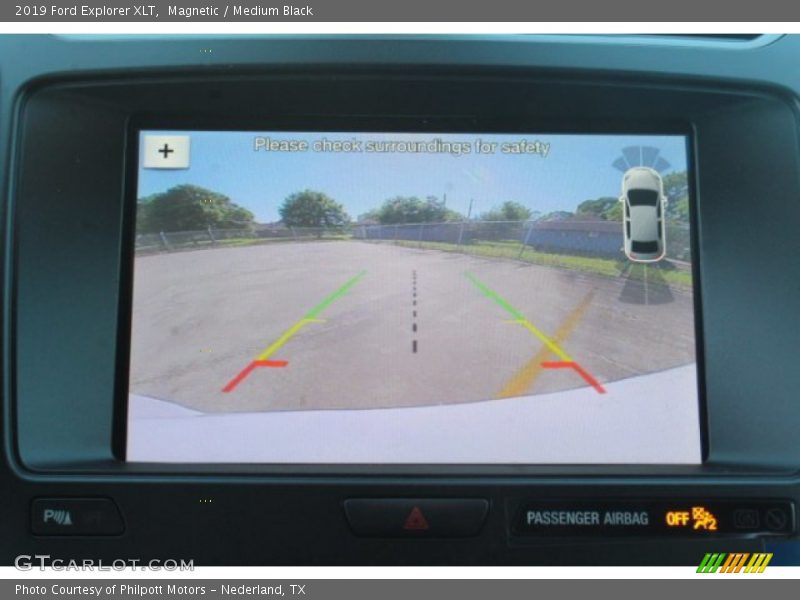 Magnetic / Medium Black 2019 Ford Explorer XLT
