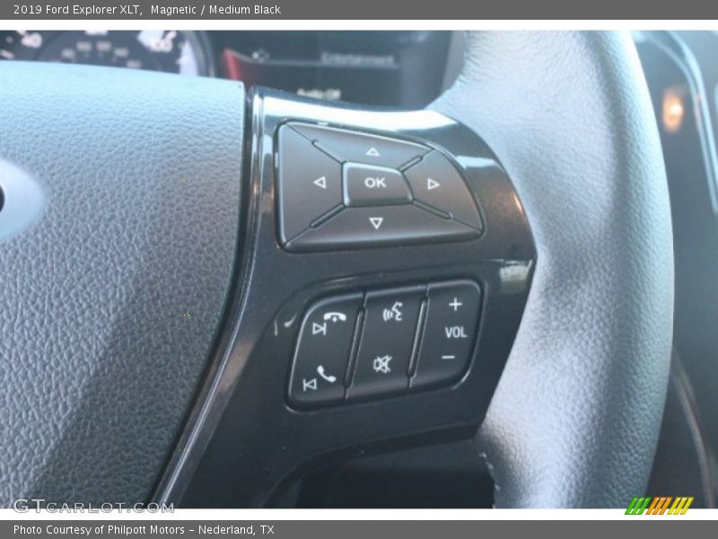 Magnetic / Medium Black 2019 Ford Explorer XLT