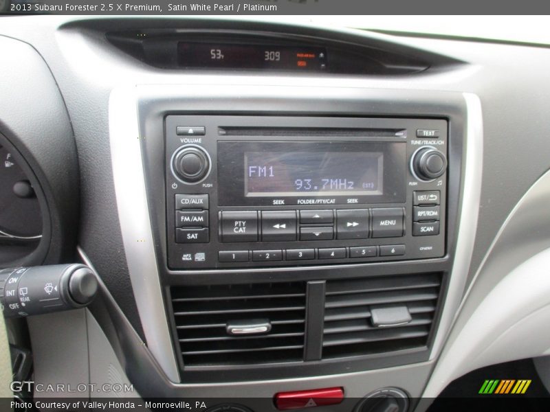 Satin White Pearl / Platinum 2013 Subaru Forester 2.5 X Premium