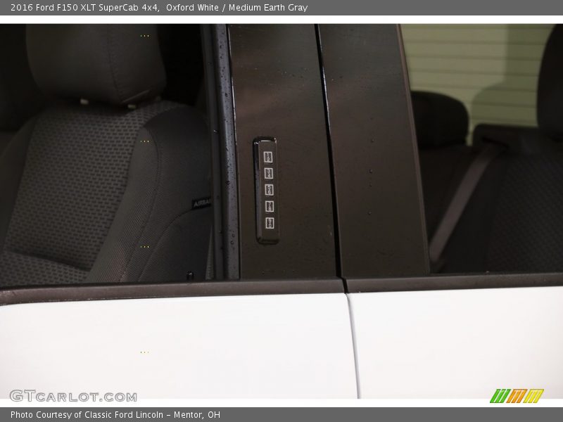 Oxford White / Medium Earth Gray 2016 Ford F150 XLT SuperCab 4x4