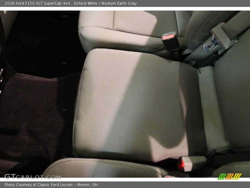 Oxford White / Medium Earth Gray 2016 Ford F150 XLT SuperCab 4x4