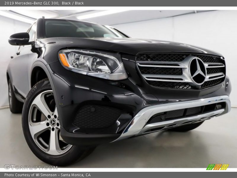 Black / Black 2019 Mercedes-Benz GLC 300