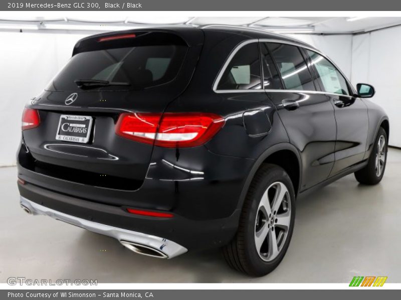 Black / Black 2019 Mercedes-Benz GLC 300