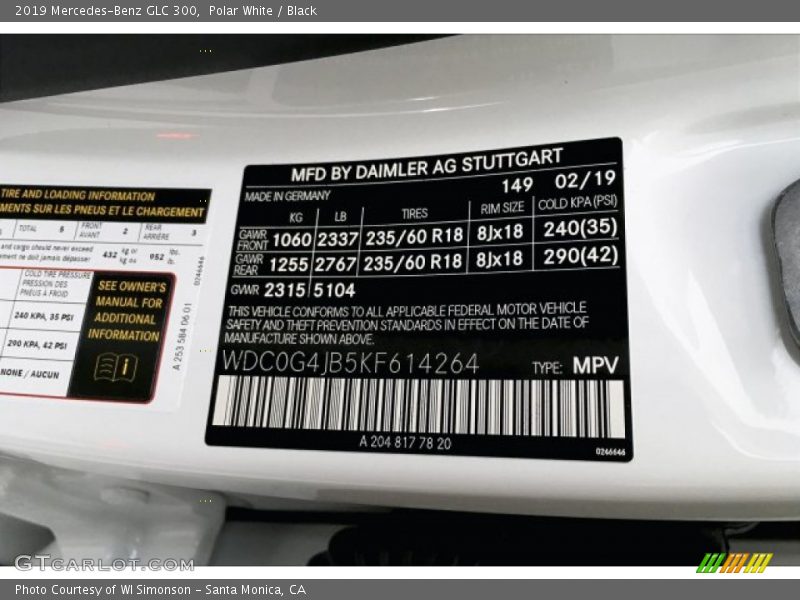 Polar White / Black 2019 Mercedes-Benz GLC 300