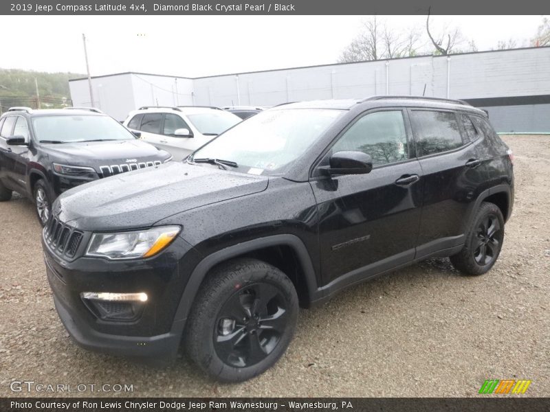 Diamond Black Crystal Pearl / Black 2019 Jeep Compass Latitude 4x4