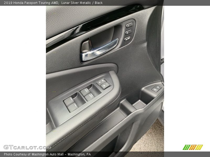 Lunar Silver Metallic / Black 2019 Honda Passport Touring AWD