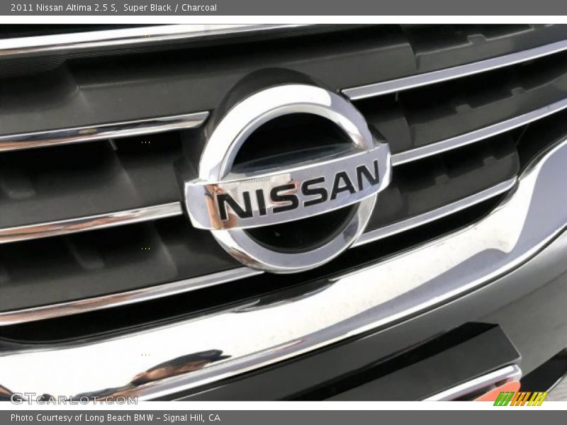 Super Black / Charcoal 2011 Nissan Altima 2.5 S