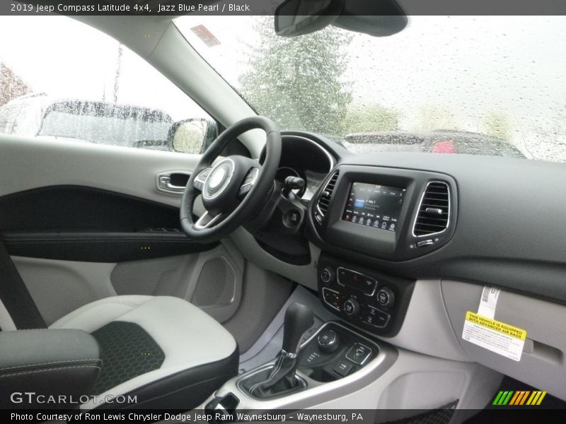 Jazz Blue Pearl / Black 2019 Jeep Compass Latitude 4x4