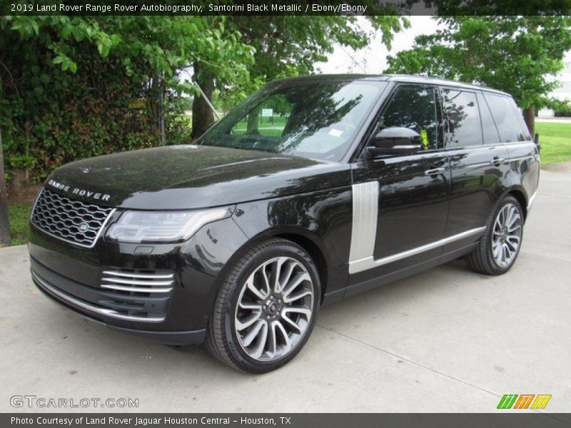 Front 3/4 View of 2019 Range Rover Autobiography