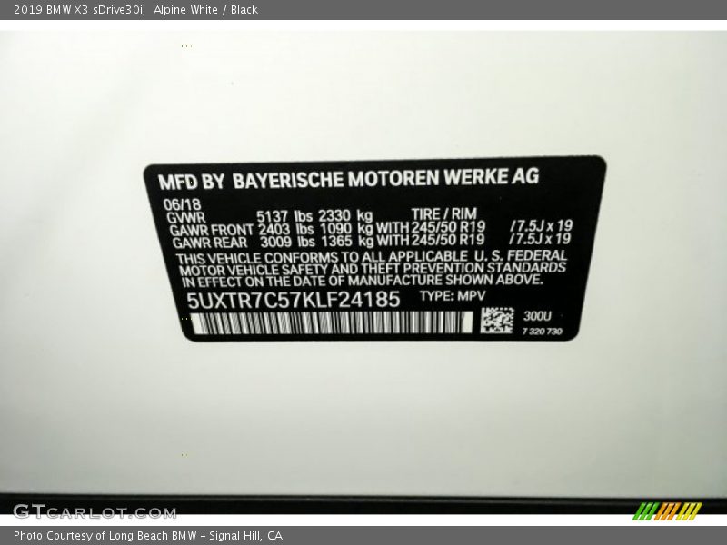 Alpine White / Black 2019 BMW X3 sDrive30i
