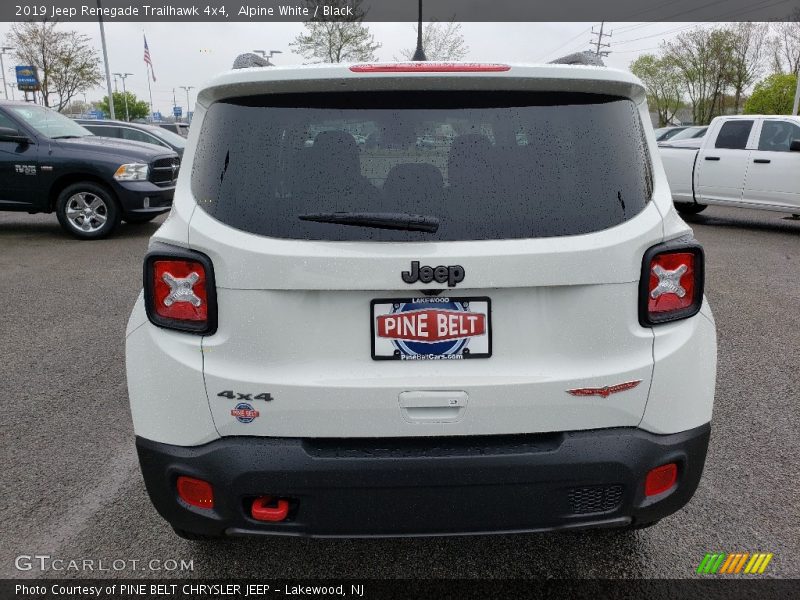 Alpine White / Black 2019 Jeep Renegade Trailhawk 4x4