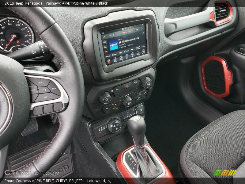 Alpine White / Black 2019 Jeep Renegade Trailhawk 4x4