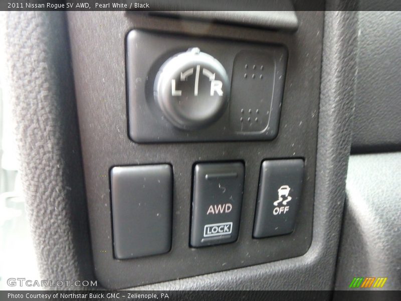 Pearl White / Black 2011 Nissan Rogue SV AWD