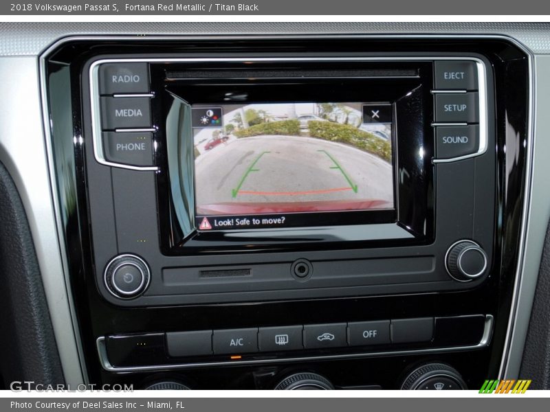 Fortana Red Metallic / Titan Black 2018 Volkswagen Passat S