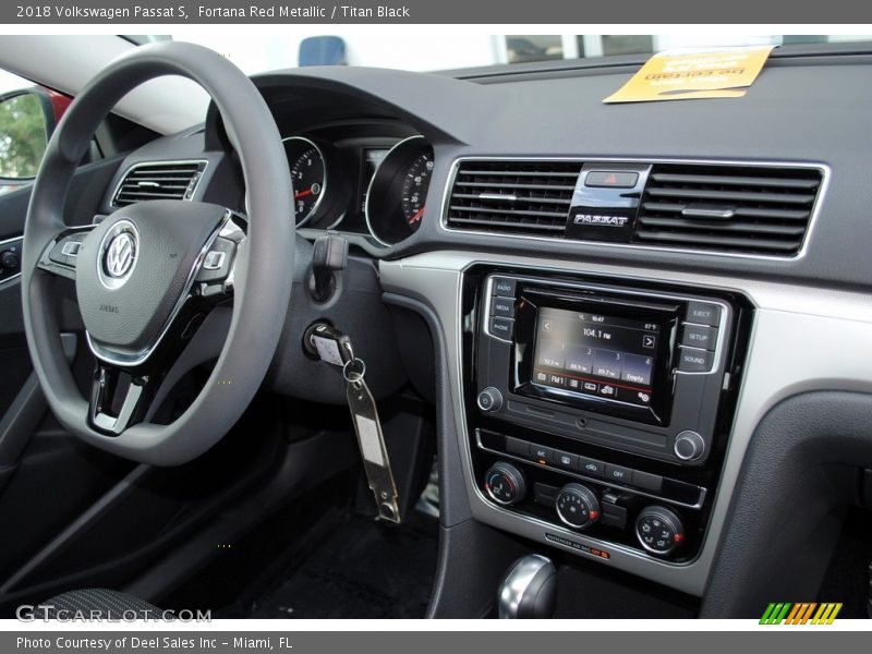 Fortana Red Metallic / Titan Black 2018 Volkswagen Passat S
