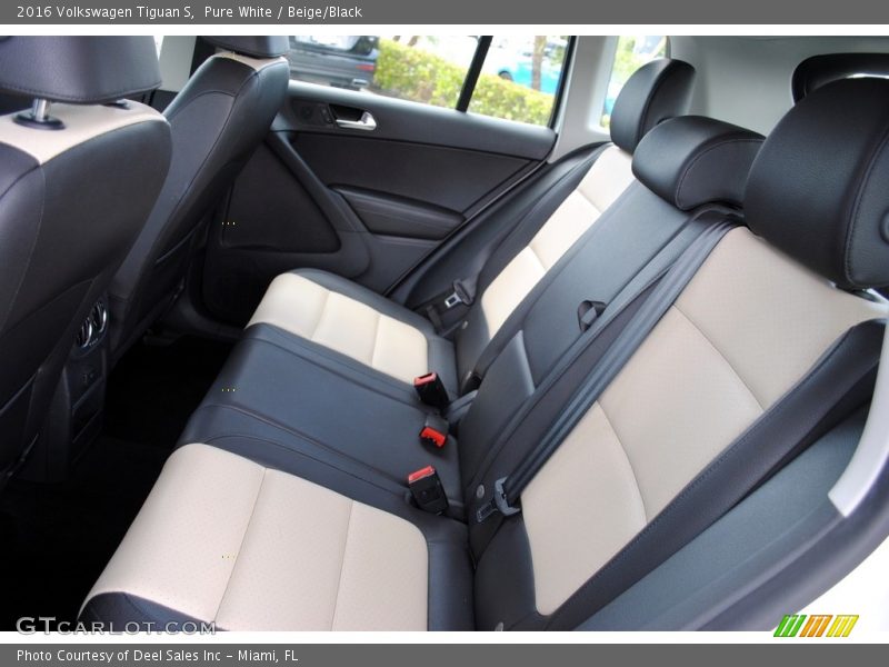 Pure White / Beige/Black 2016 Volkswagen Tiguan S