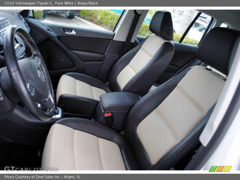 Pure White / Beige/Black 2016 Volkswagen Tiguan S