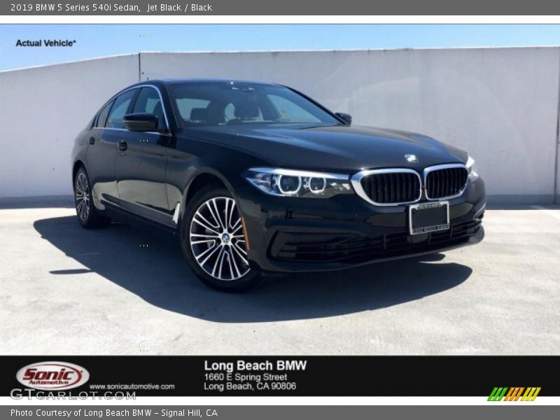 Jet Black / Black 2019 BMW 5 Series 540i Sedan