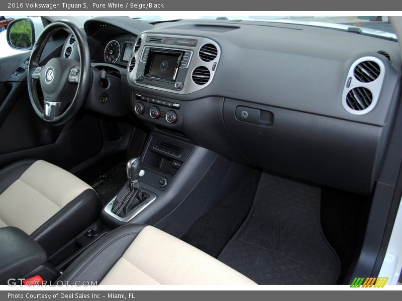 Pure White / Beige/Black 2016 Volkswagen Tiguan S