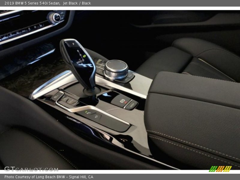 Jet Black / Black 2019 BMW 5 Series 540i Sedan