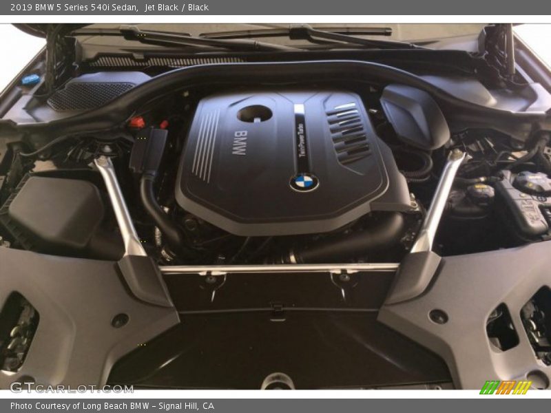 Jet Black / Black 2019 BMW 5 Series 540i Sedan