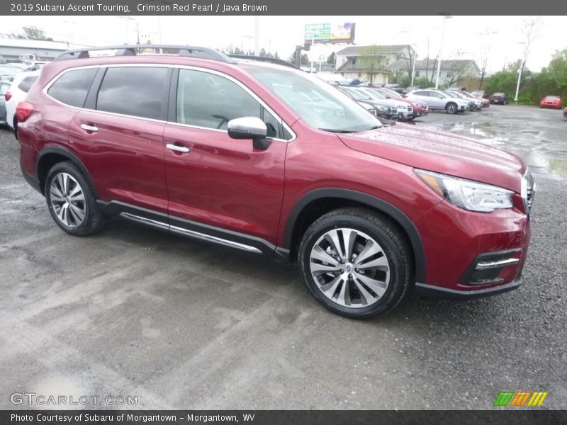 Front 3/4 View of 2019 Ascent Touring
