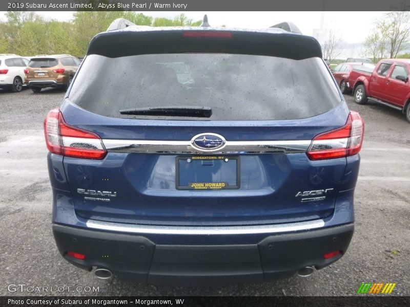 Abyss Blue Pearl / Warm Ivory 2019 Subaru Ascent Limited