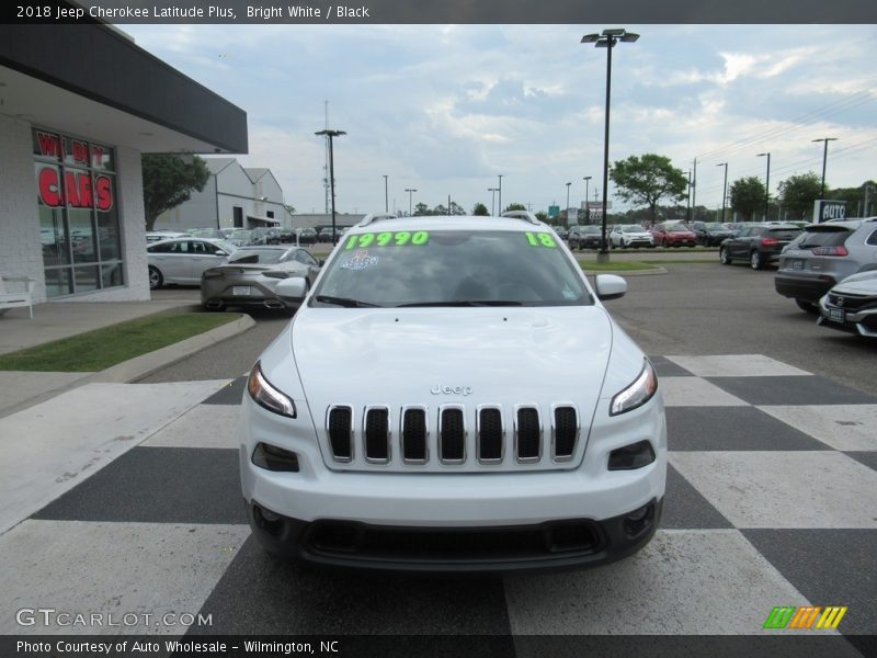 Bright White / Black 2018 Jeep Cherokee Latitude Plus