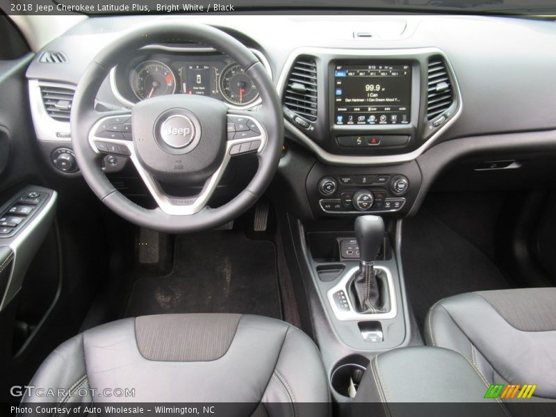 Bright White / Black 2018 Jeep Cherokee Latitude Plus