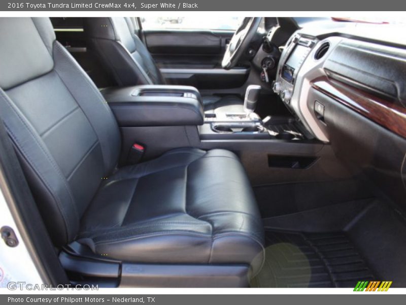 Super White / Black 2016 Toyota Tundra Limited CrewMax 4x4
