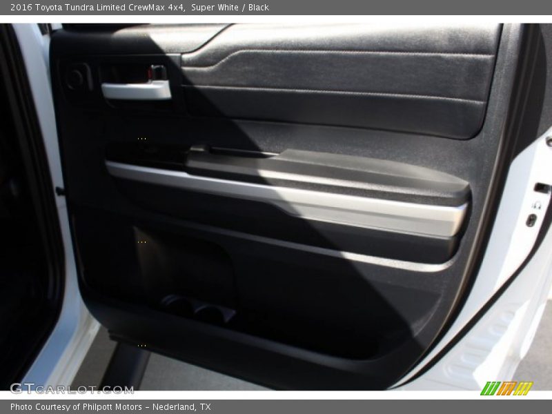 Super White / Black 2016 Toyota Tundra Limited CrewMax 4x4