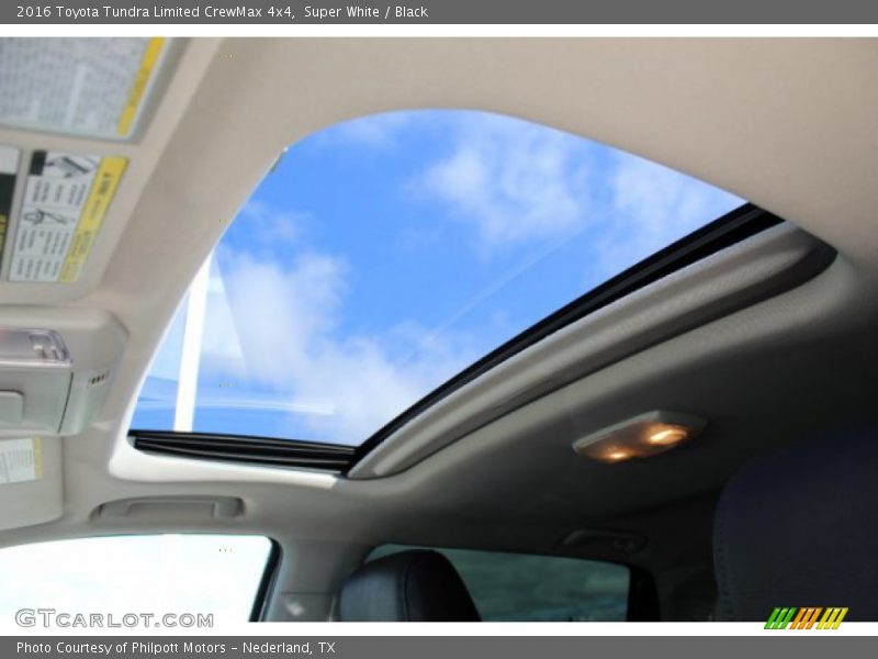 Super White / Black 2016 Toyota Tundra Limited CrewMax 4x4