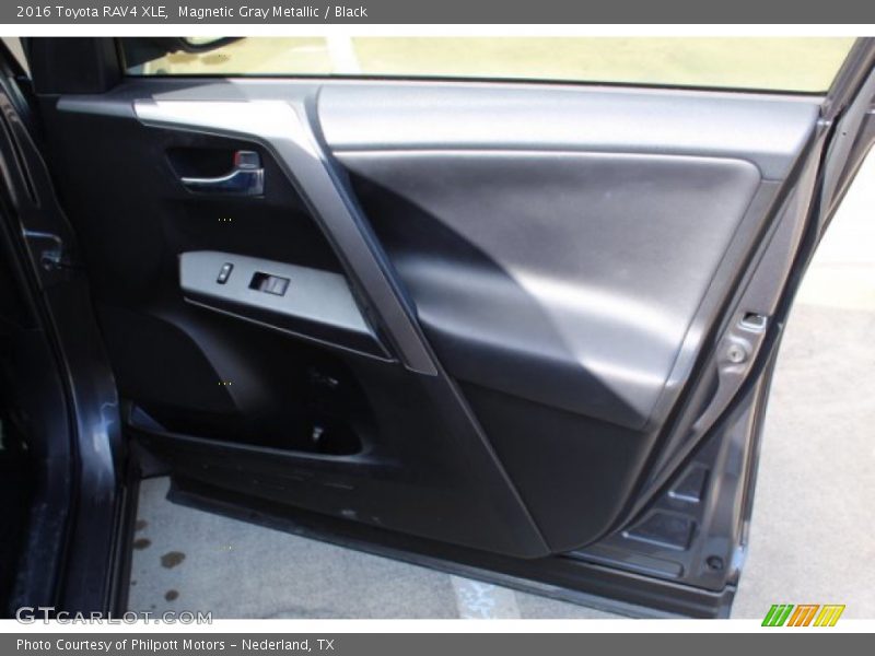 Magnetic Gray Metallic / Black 2016 Toyota RAV4 XLE