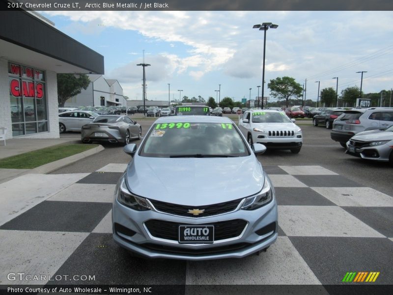 Arctic Blue Metallic / Jet Black 2017 Chevrolet Cruze LT