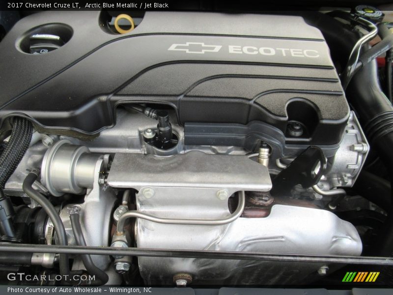Arctic Blue Metallic / Jet Black 2017 Chevrolet Cruze LT