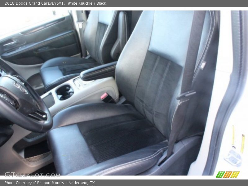 White Knuckle / Black 2018 Dodge Grand Caravan SXT