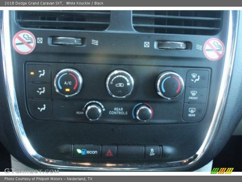 White Knuckle / Black 2018 Dodge Grand Caravan SXT