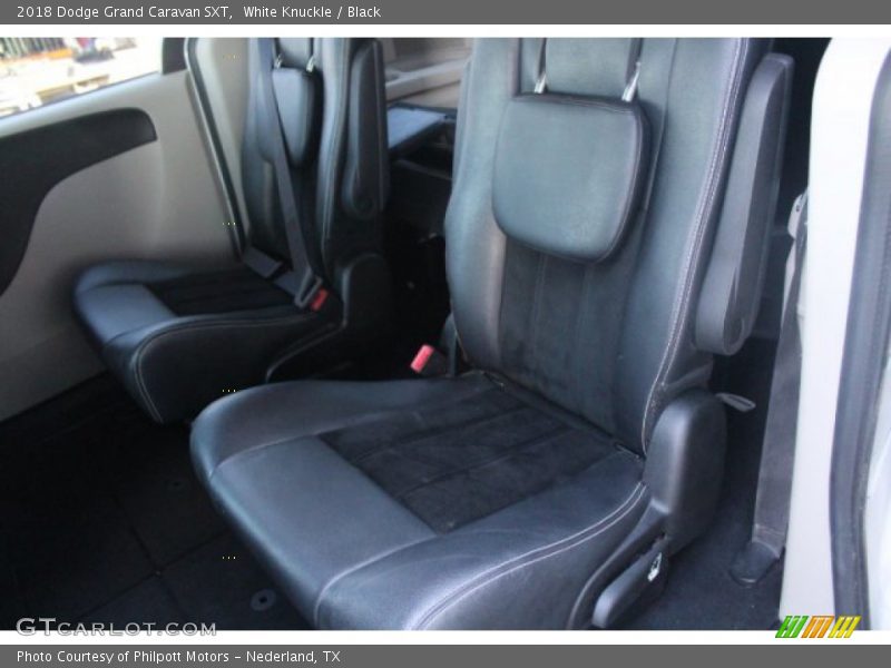 White Knuckle / Black 2018 Dodge Grand Caravan SXT