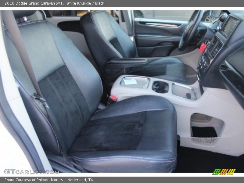 White Knuckle / Black 2018 Dodge Grand Caravan SXT