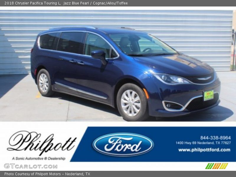 Jazz Blue Pearl / Cognac/Alloy/Toffee 2018 Chrysler Pacifica Touring L