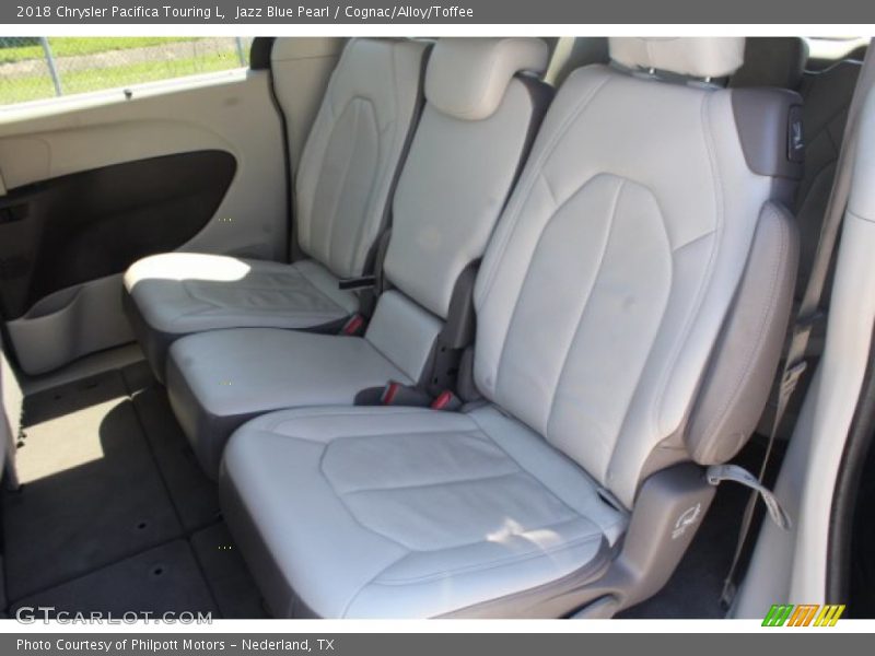 Jazz Blue Pearl / Cognac/Alloy/Toffee 2018 Chrysler Pacifica Touring L