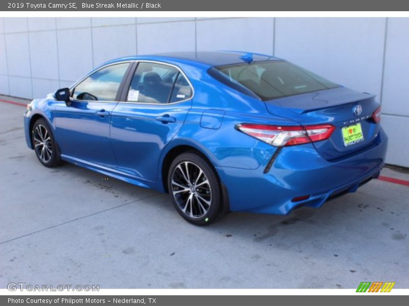 Blue Streak Metallic / Black 2019 Toyota Camry SE