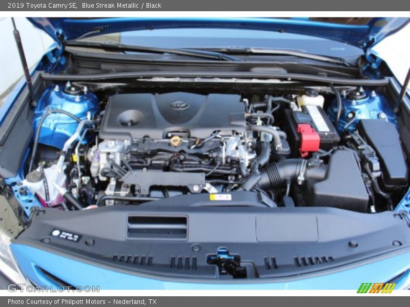 Blue Streak Metallic / Black 2019 Toyota Camry SE