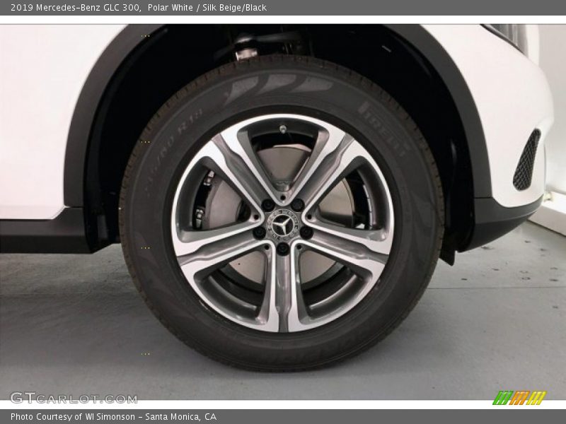 Polar White / Silk Beige/Black 2019 Mercedes-Benz GLC 300