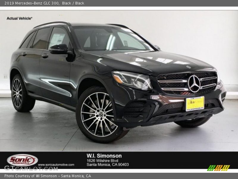 Black / Black 2019 Mercedes-Benz GLC 300