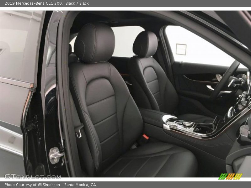 Black / Black 2019 Mercedes-Benz GLC 300