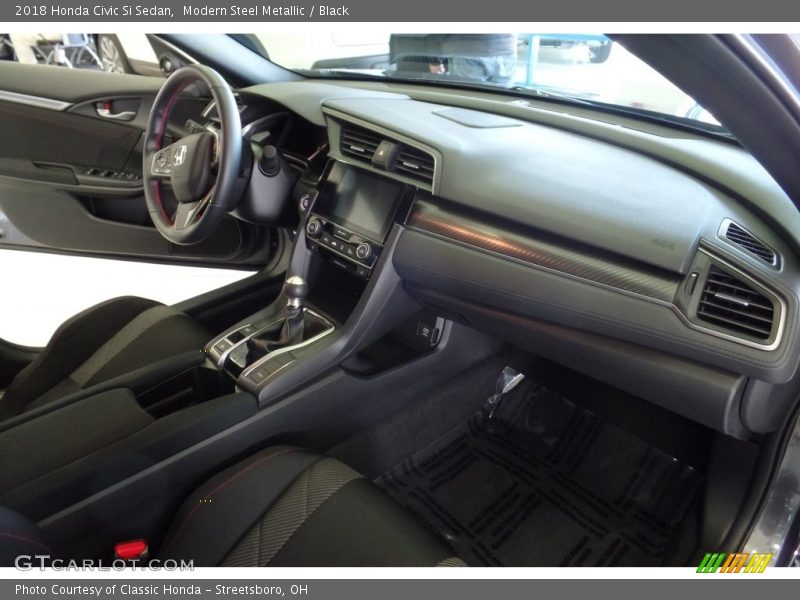 Modern Steel Metallic / Black 2018 Honda Civic Si Sedan