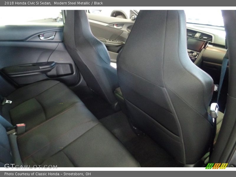 Modern Steel Metallic / Black 2018 Honda Civic Si Sedan