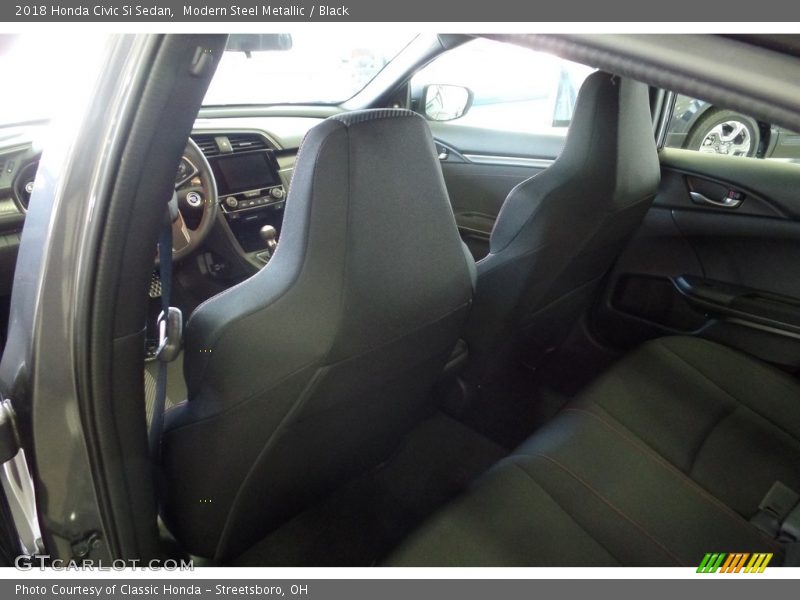 Modern Steel Metallic / Black 2018 Honda Civic Si Sedan