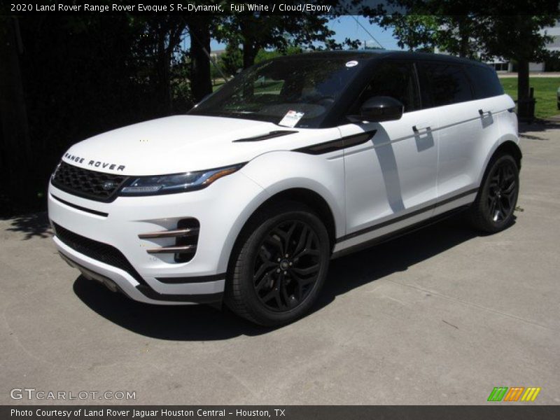 Front 3/4 View of 2020 Range Rover Evoque S R-Dynamic